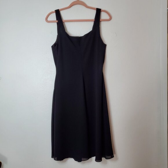 Black Dress Size 12 Cocktail Sleeveless Side Zip Draped Front Lined - Picture 4 of 11